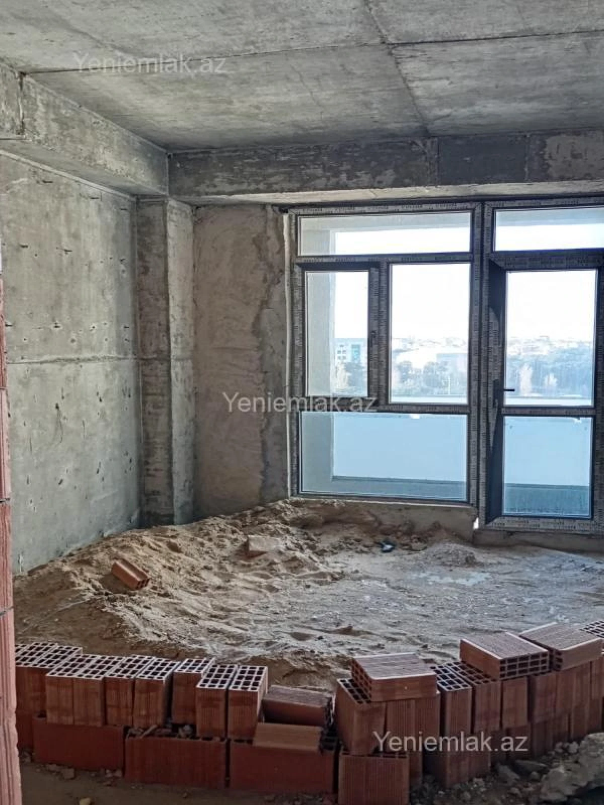 Satılır 3 otaqlı yeni tikili 115 m²