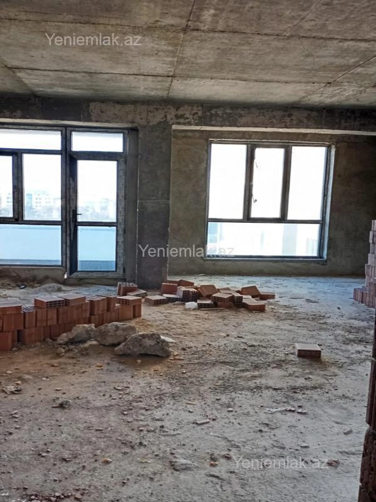 Satılır 3 otaqlı yeni tikili 115 m²