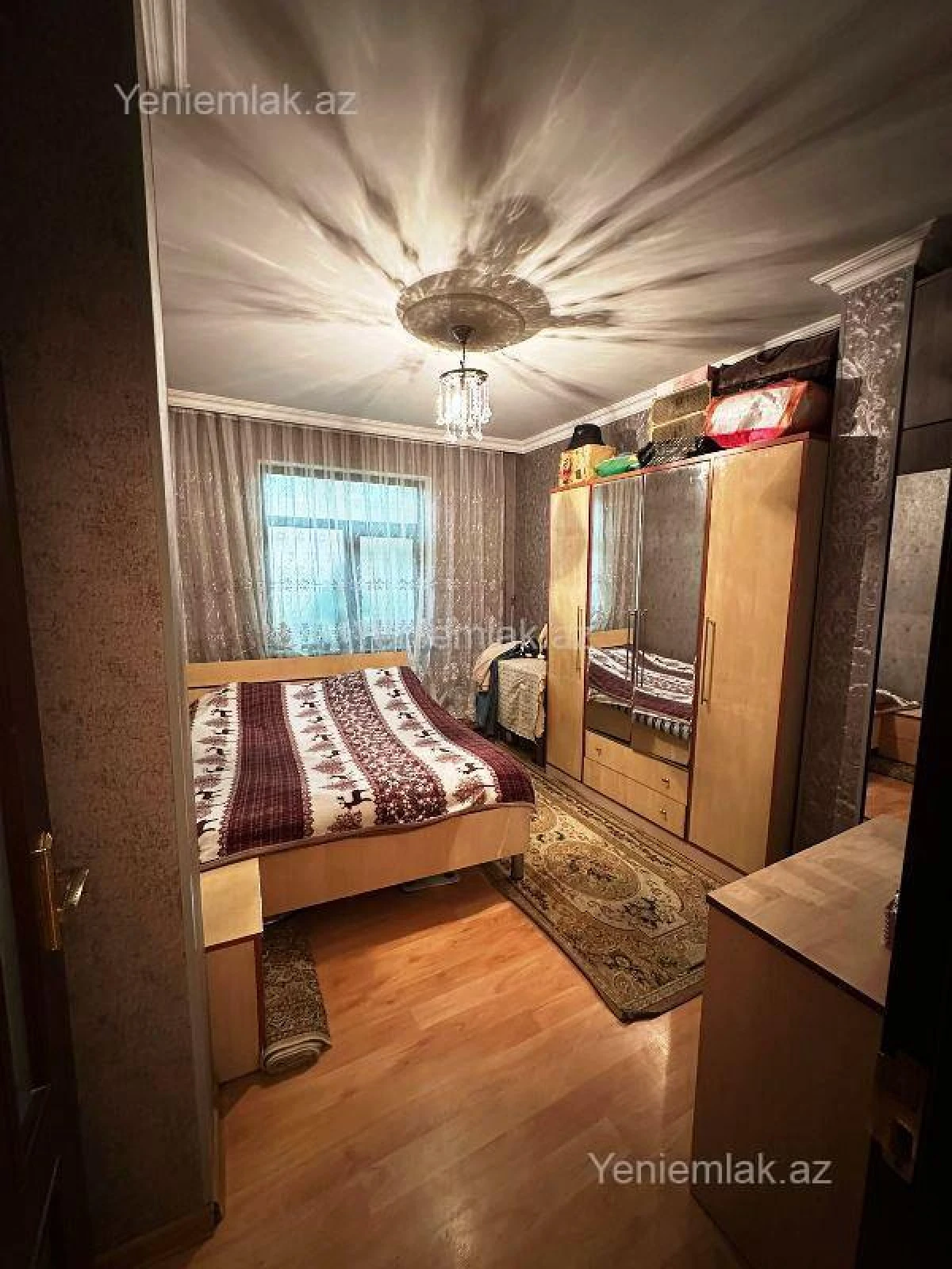 Satılır 3 otaqlı köhnə tikili 70 m²