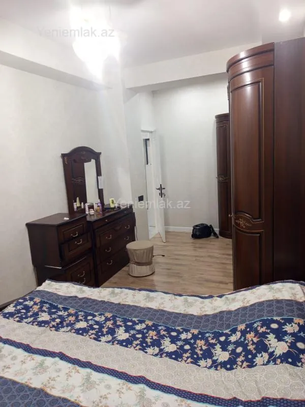 Satılır 2 otaqlı yeni tikili 63 m²