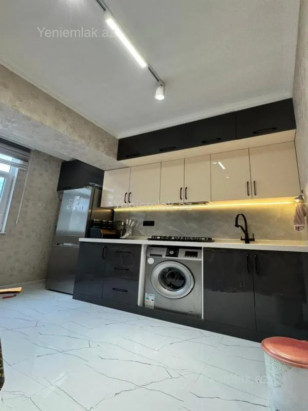 Satılır 3 otaqlı köhnə tikili 85 m²