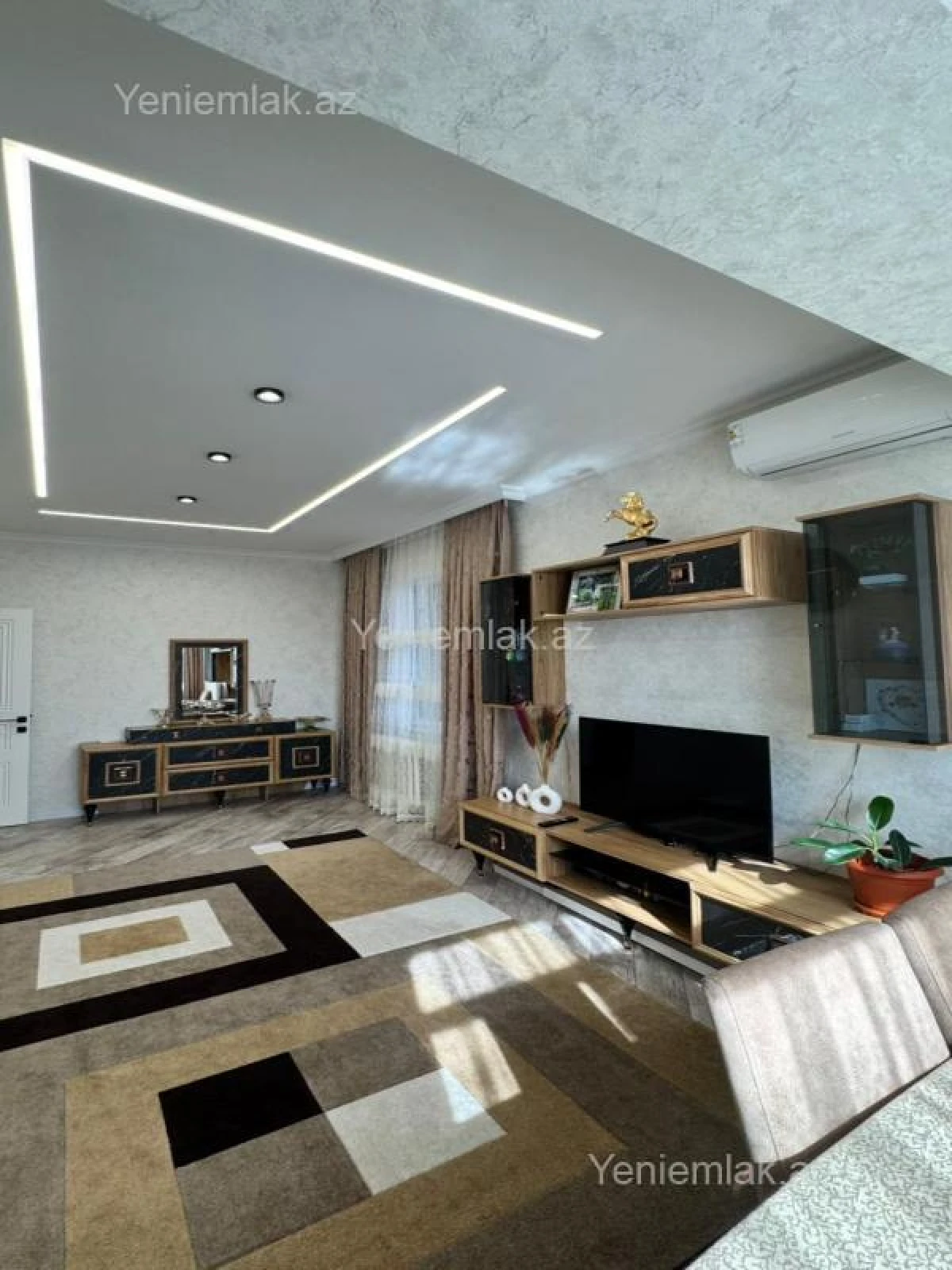 Satılır 3 otaqlı köhnə tikili 85 m²