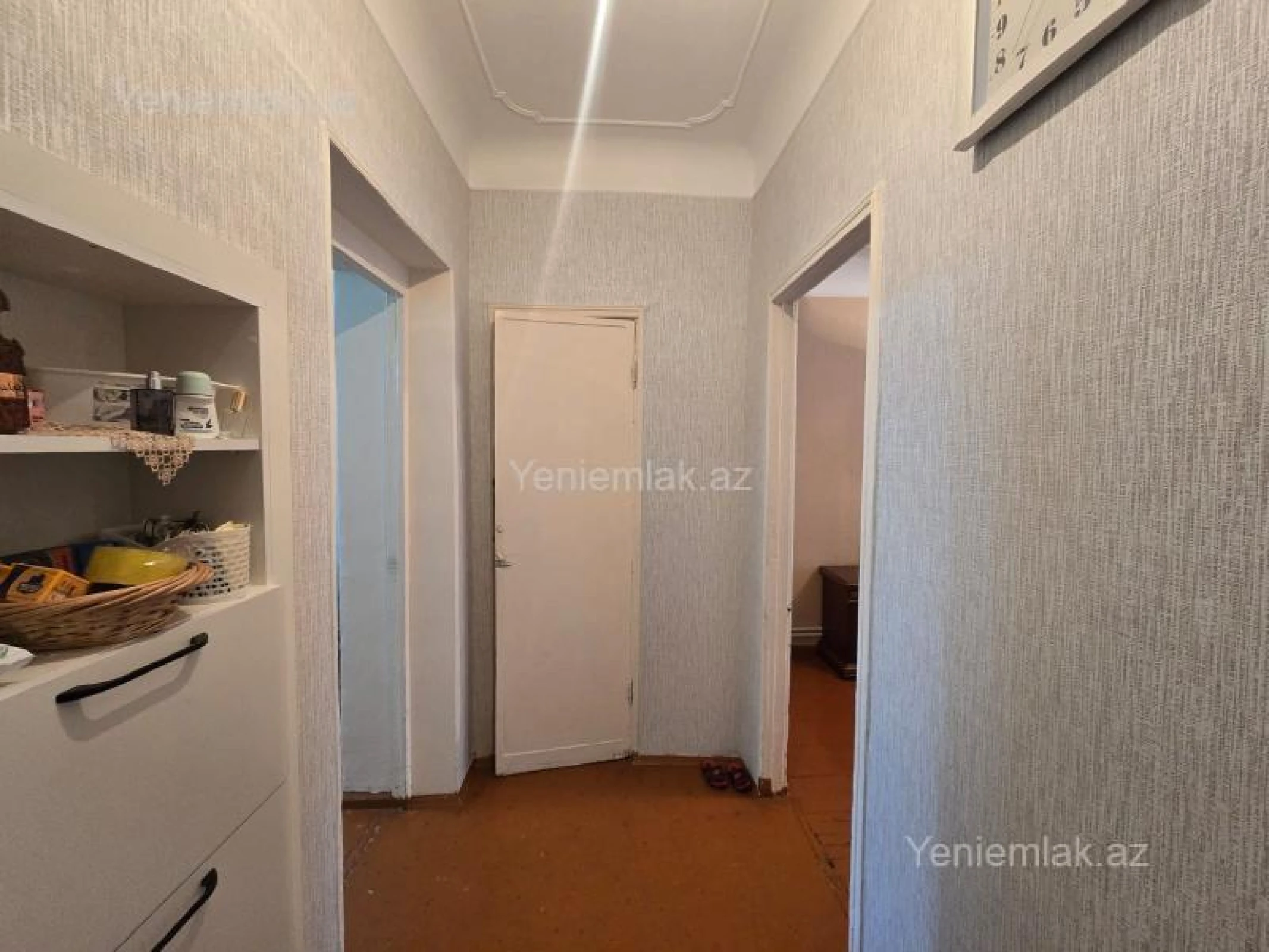Satılır 2 otaqlı köhnə tikili 55 m²