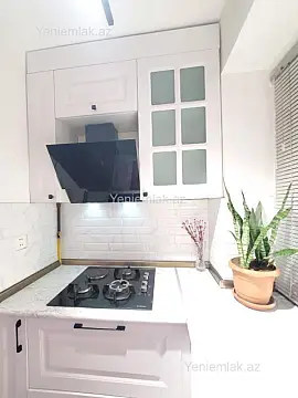 Satılır 3 otaqlı köhnə tikili 70 m²
