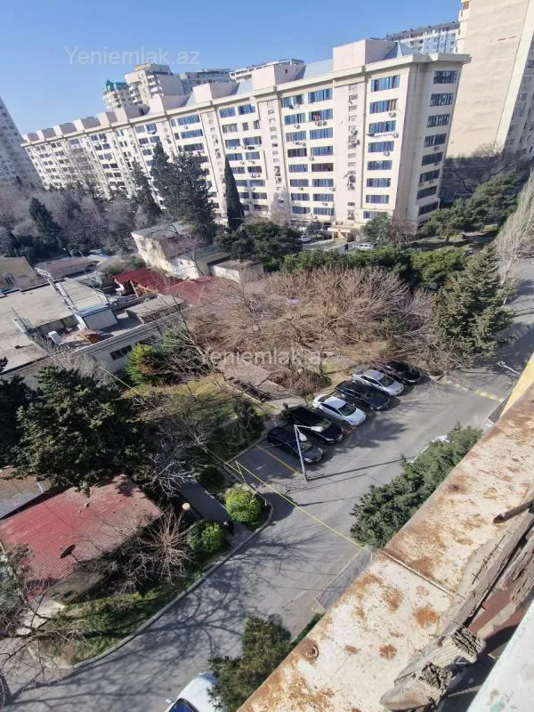 Satılır 1 otaqlı köhnə tikili 45 m²