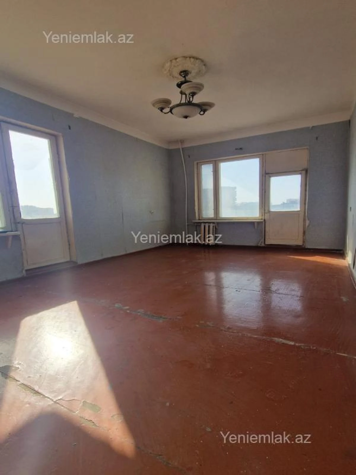 Satılır 1 otaqlı köhnə tikili 45 m²