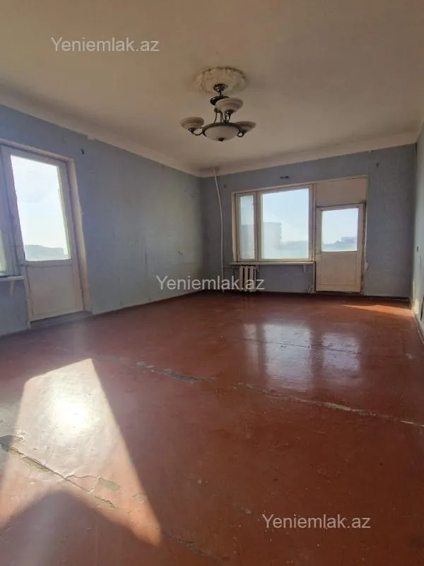 Satılır 1 otaqlı köhnə tikili 45 m²