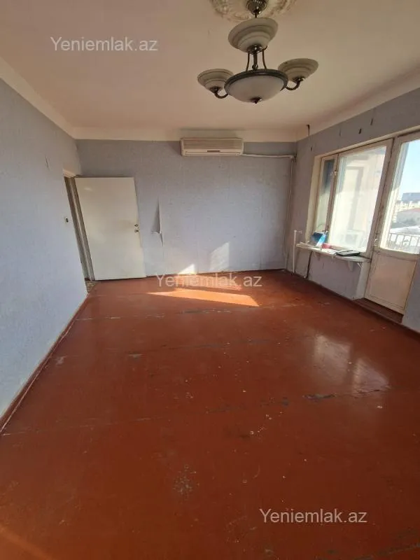 Satılır 1 otaqlı köhnə tikili 45 m²