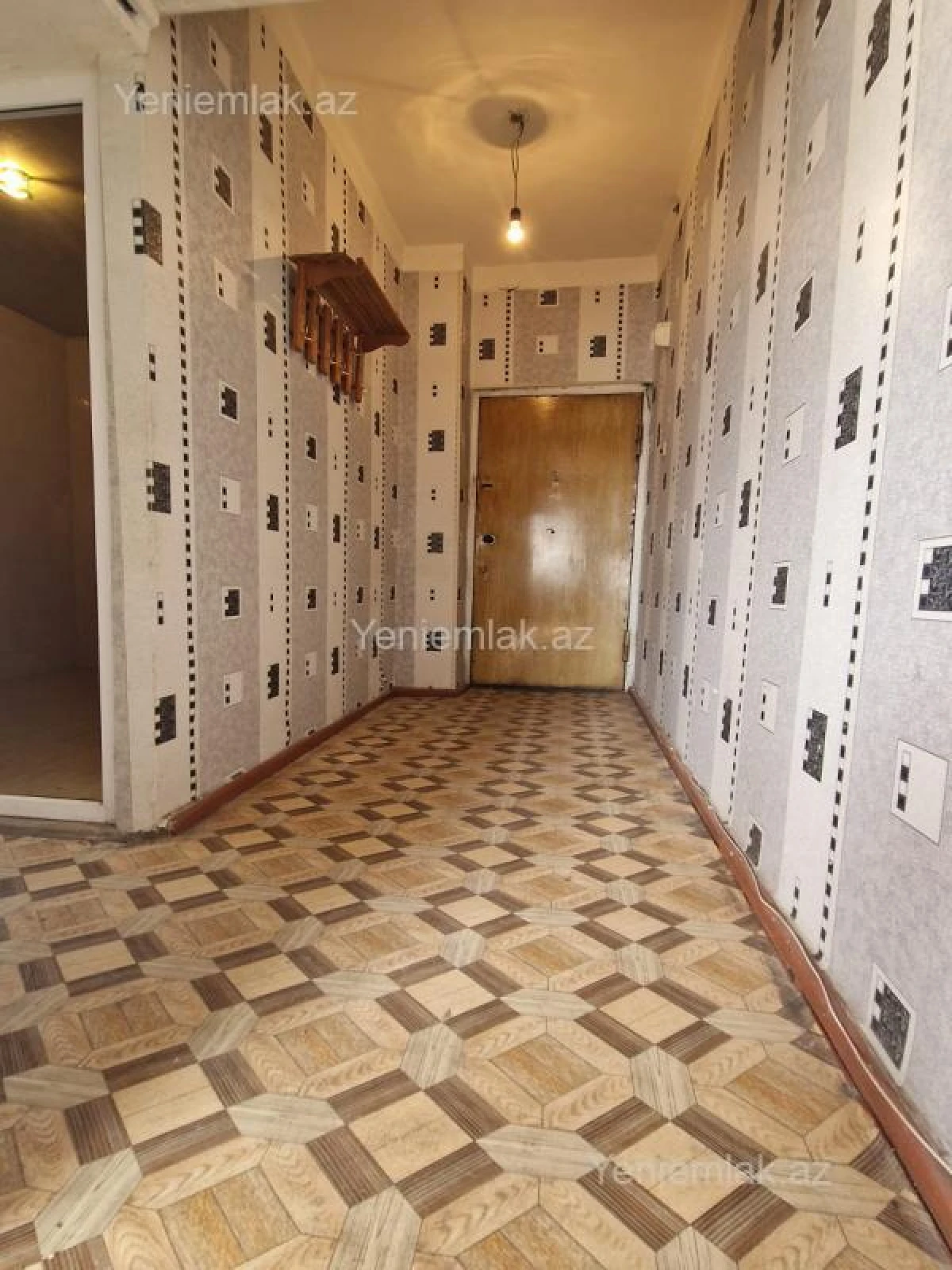 Satılır 1 otaqlı köhnə tikili 45 m²