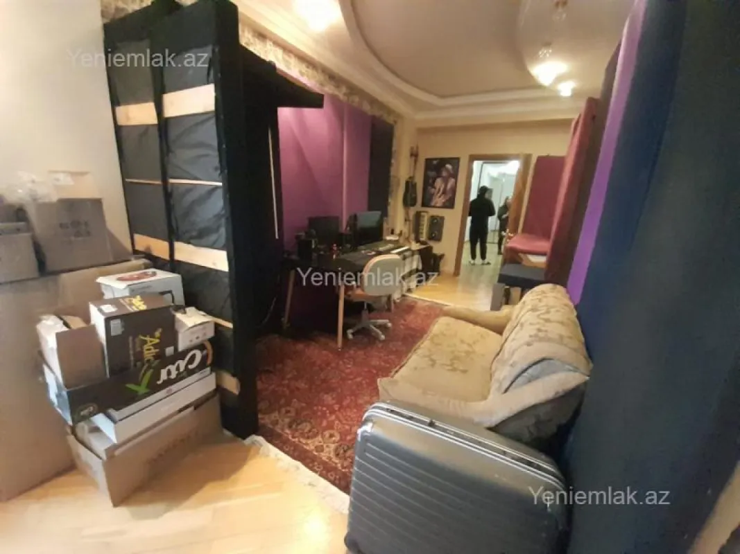 Satılır 3 otaqlı yeni tikili 131 m²