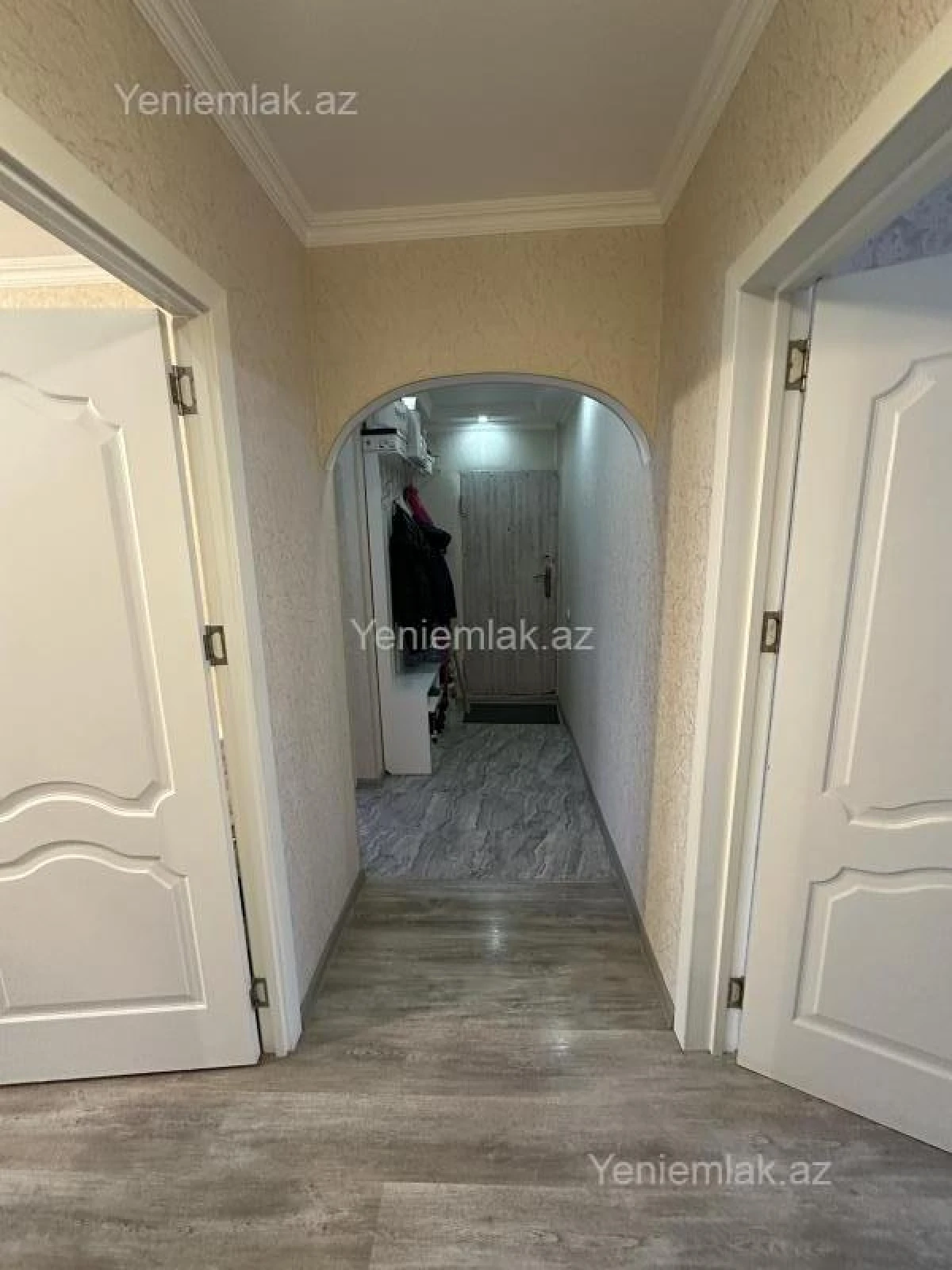 Satılır 2 otaqlı köhnə tikili 55 m²