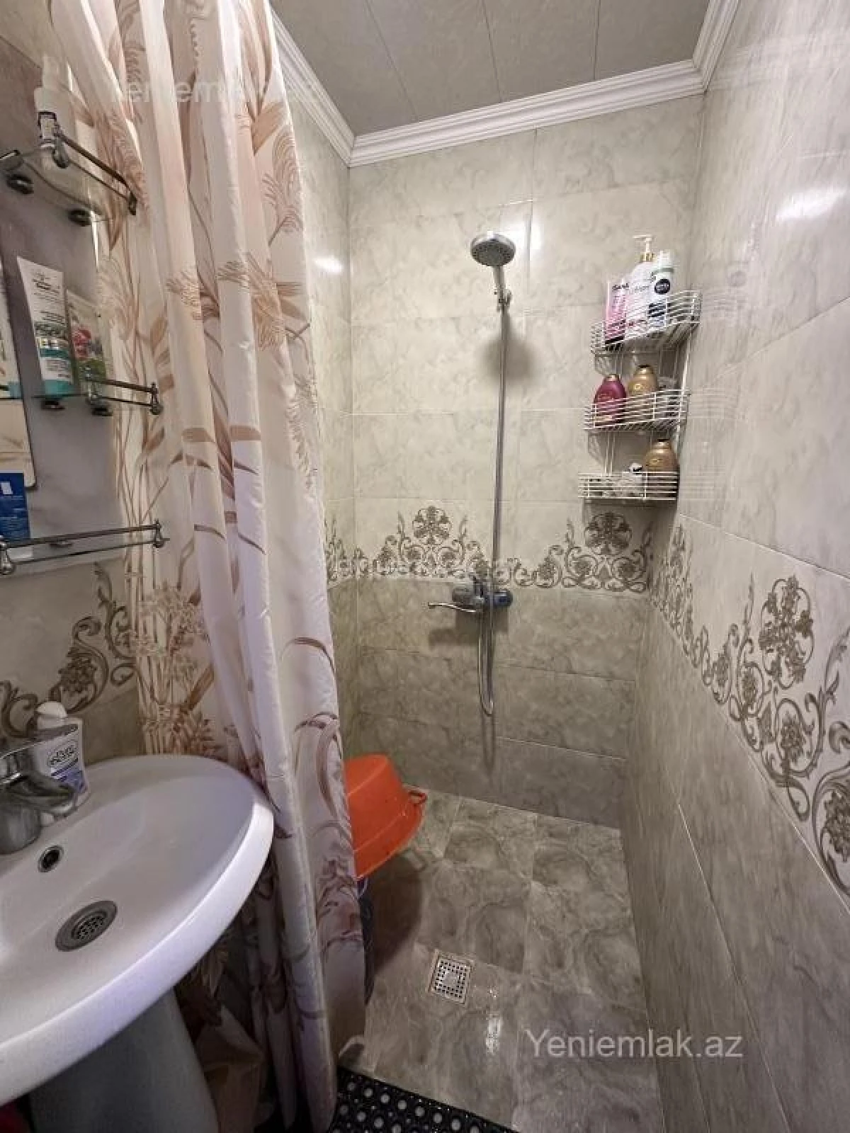 Satılır 2 otaqlı köhnə tikili 55 m²