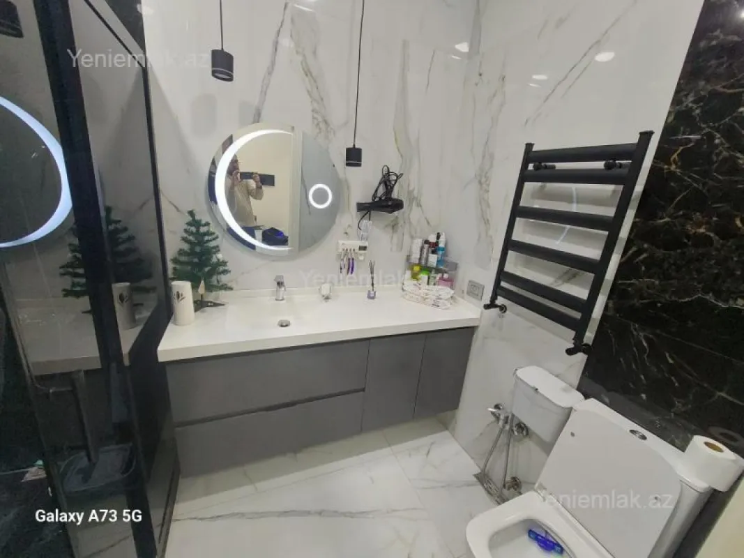 Satılır 2 otaqlı yeni tikili 97 m²