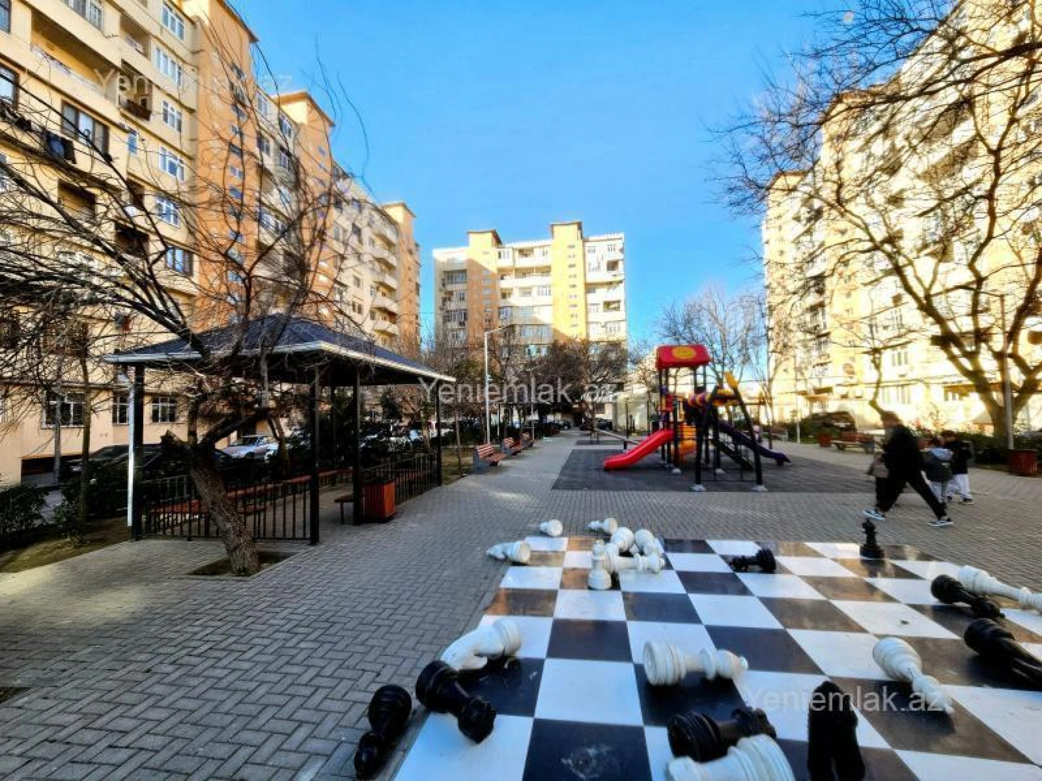 Satılır 1 otaqlı köhnə tikili 40 m²