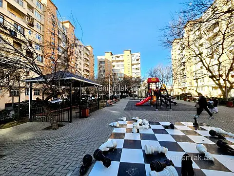 Satılır 1 otaqlı köhnə tikili 40 m²