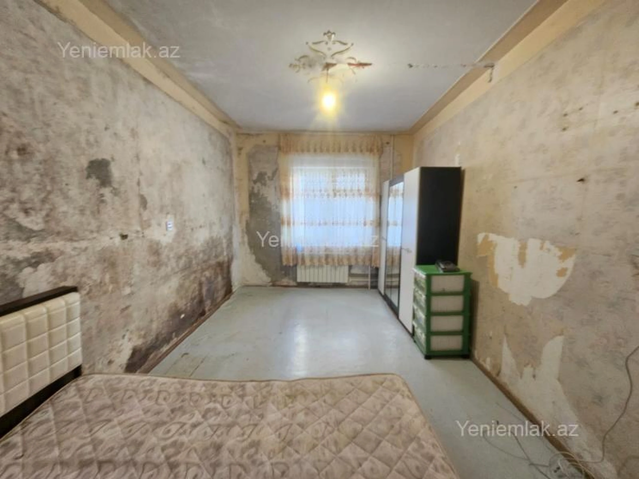 Satılır 1 otaqlı köhnə tikili 40 m²