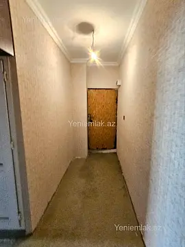 Satılır 1 otaqlı köhnə tikili 40 m²