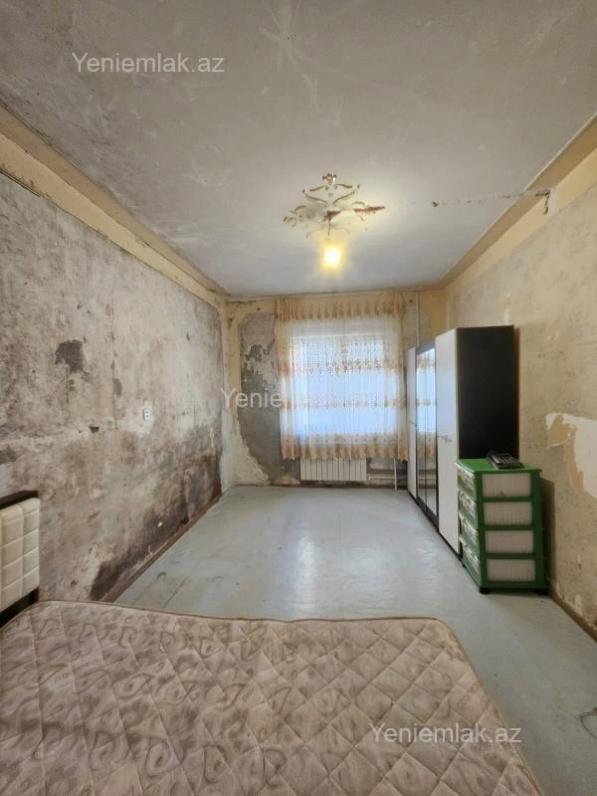 Satılır 1 otaqlı köhnə tikili 40 m²