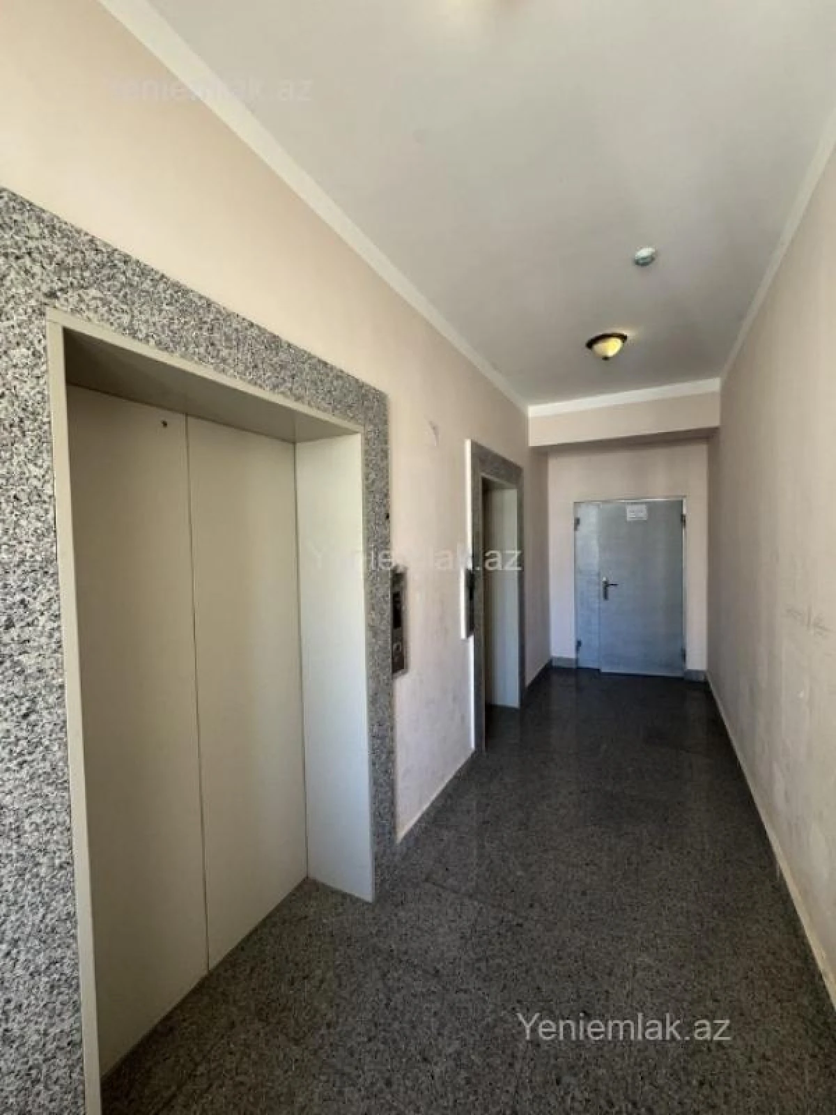 Satılır 2 otaqlı yeni tikili 65 m²