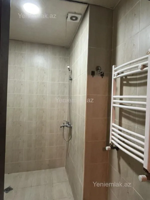 Satılır 2 otaqlı yeni tikili 65 m²