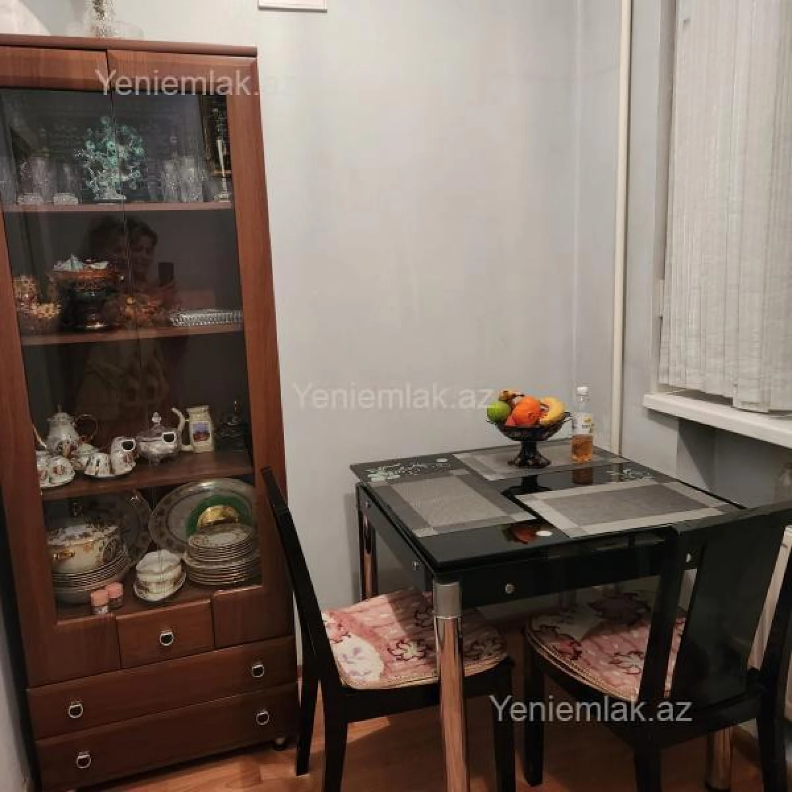 Kirayə verilir 1 otaqlı köhnə tikili 38 m²