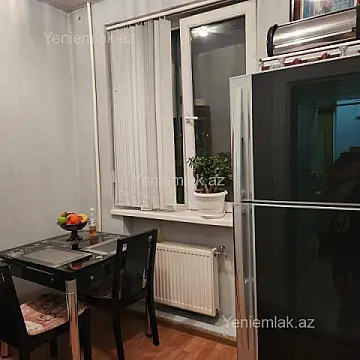 Kirayə verilir 1 otaqlı köhnə tikili 38 m²