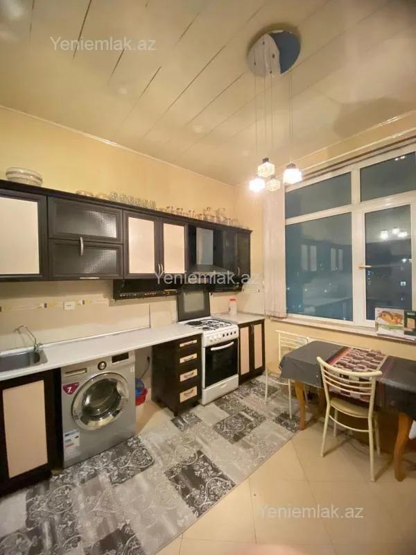 Kirayə verilir 3 otaqlı yeni tikili 90 m²