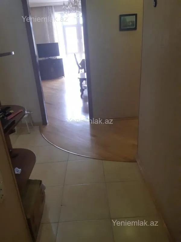 Satılır 2 otaqlı yeni tikili 88 m²