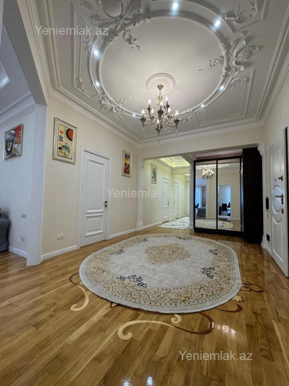 Satılır 4 otaqlı yeni tikili 225 m²
