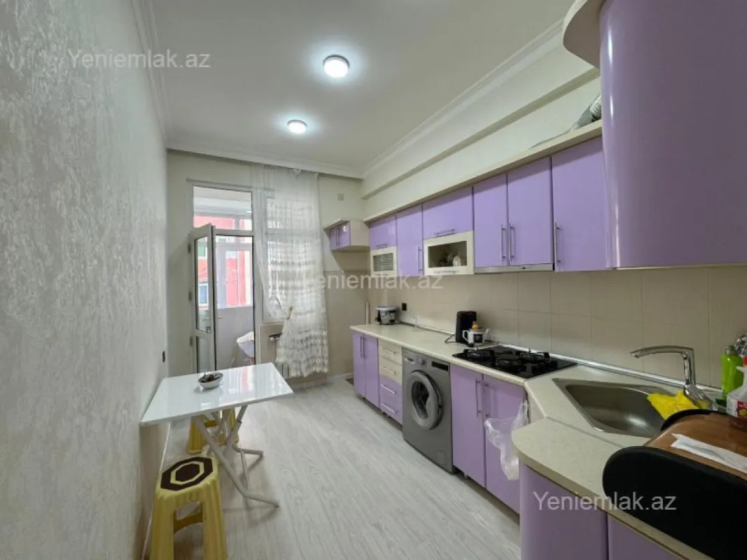 Satılır 3 otaqlı yeni tikili 84 m²