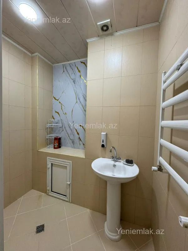 Satılır 3 otaqlı yeni tikili 84 m²