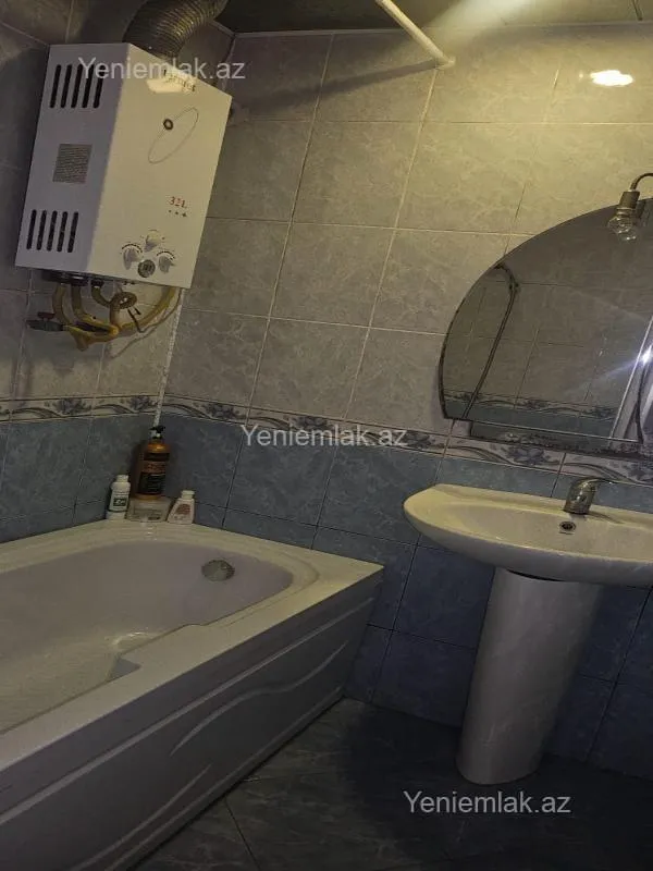 Satılır 3 otaqlı köhnə tikili 80 m²