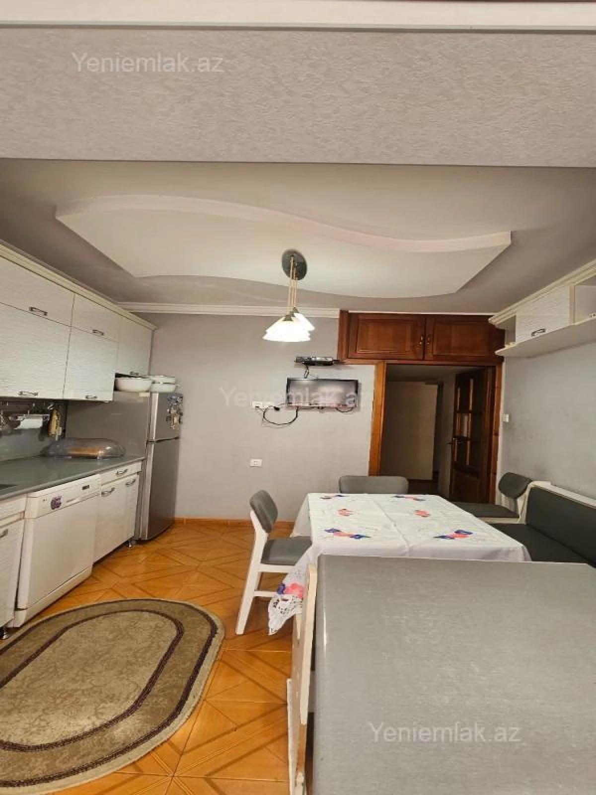 Satılır 3 otaqlı köhnə tikili 80 m²