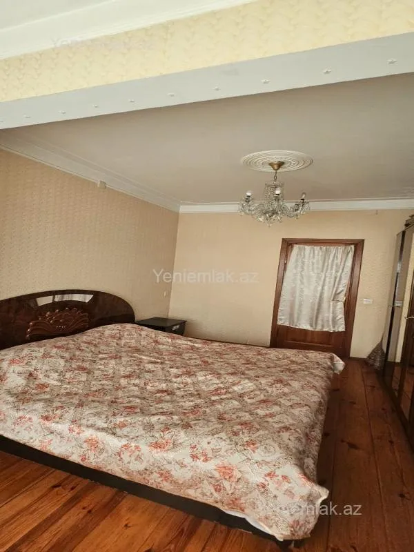 Satılır 3 otaqlı köhnə tikili 80 m²