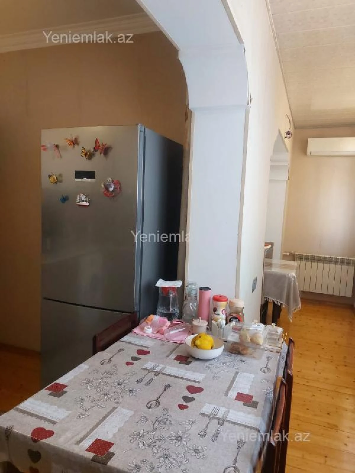 Satılır 4 otaqlı köhnə tikili 100 m²