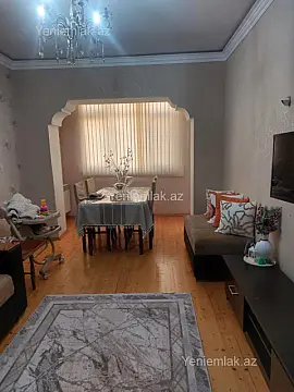 Satılır 4 otaqlı köhnə tikili 100 m² — Bakı, Nizami 4 otaq 100.00 m²