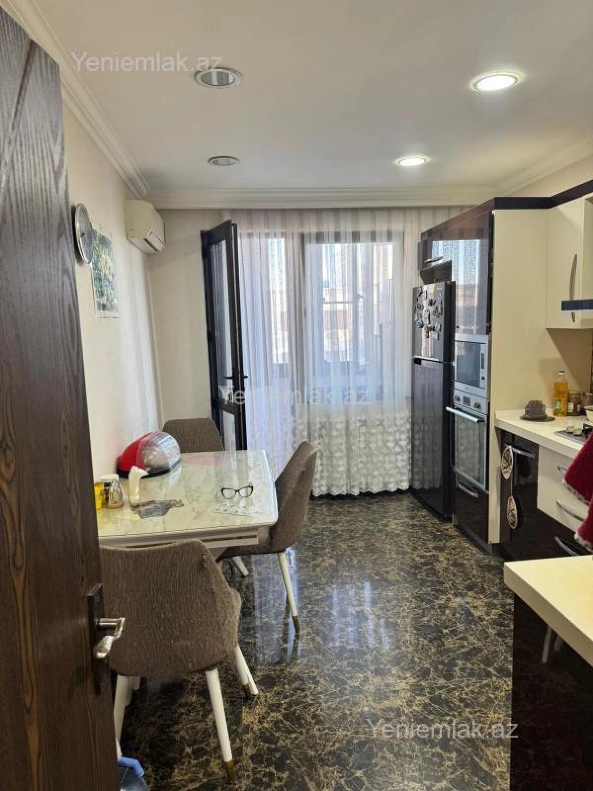 Satılır 3 otaqlı yeni tikili 115 m²