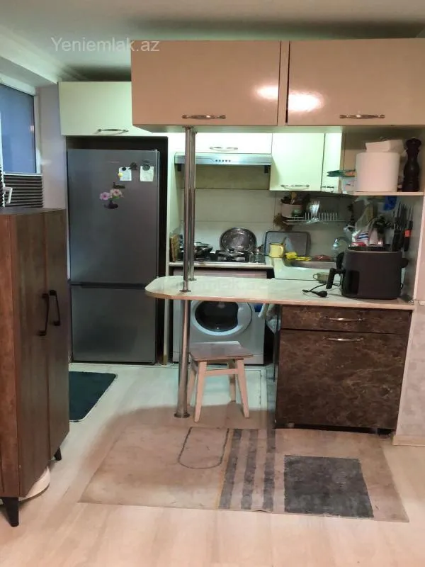 Satılır 2 otaqlı köhnə tikili 35 m²