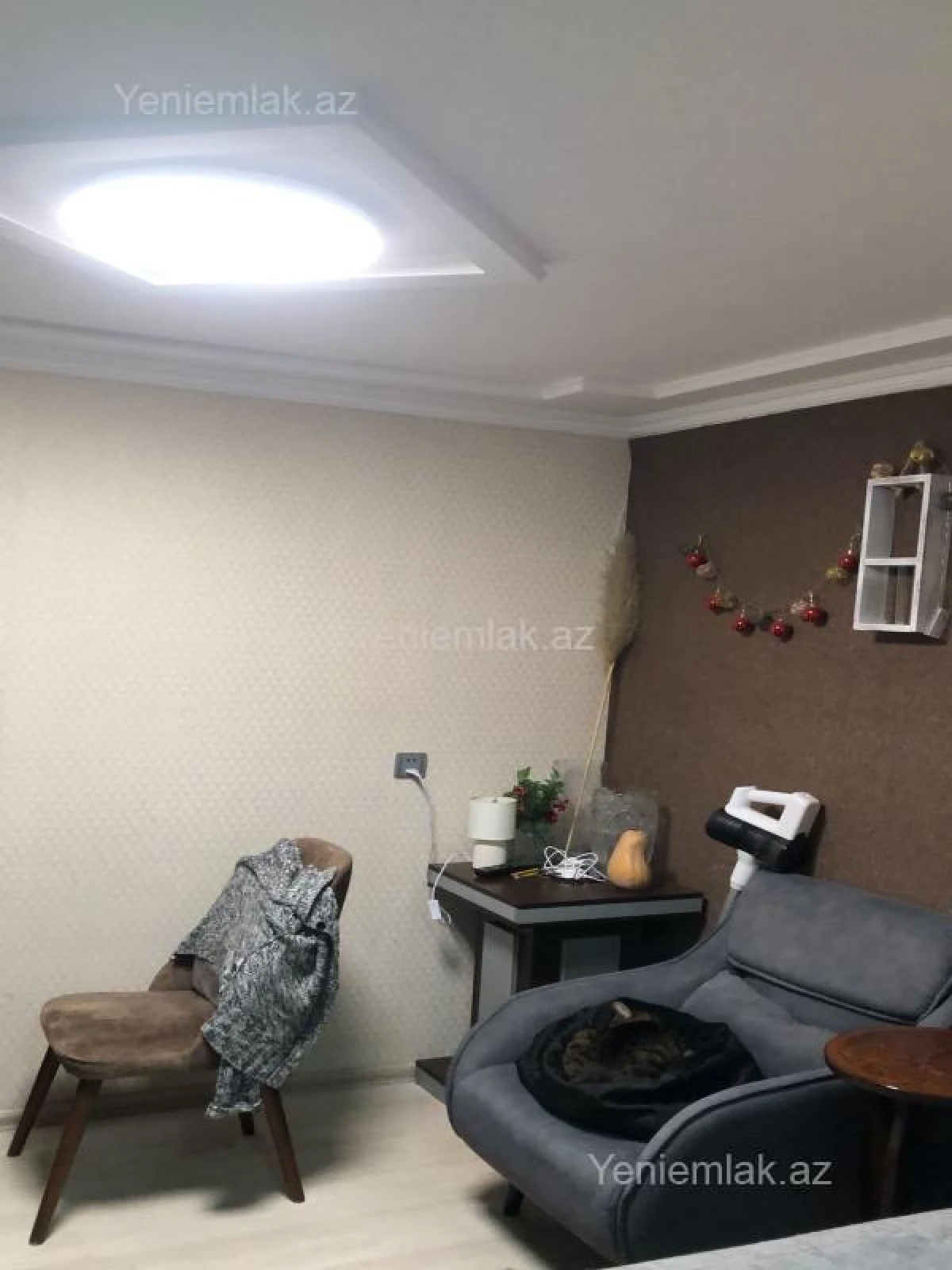 Satılır 2 otaqlı köhnə tikili 35 m²