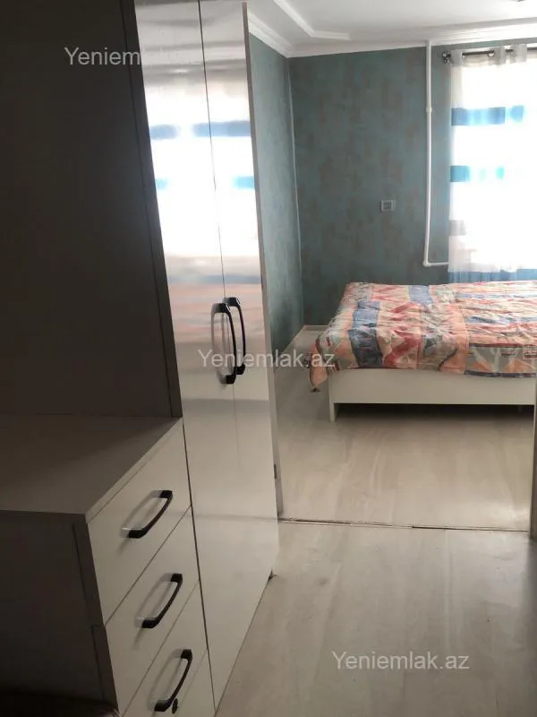 Satılır 2 otaqlı köhnə tikili 35 m²