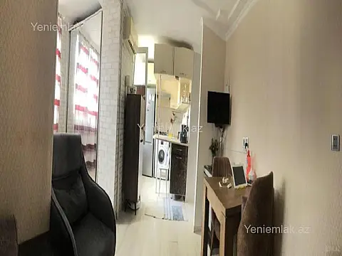 Satılır 2 otaqlı köhnə tikili 35 m²