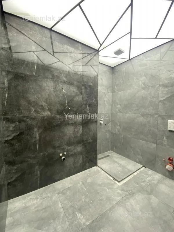 Satılır 2 otaqlı yeni tikili 90 m²