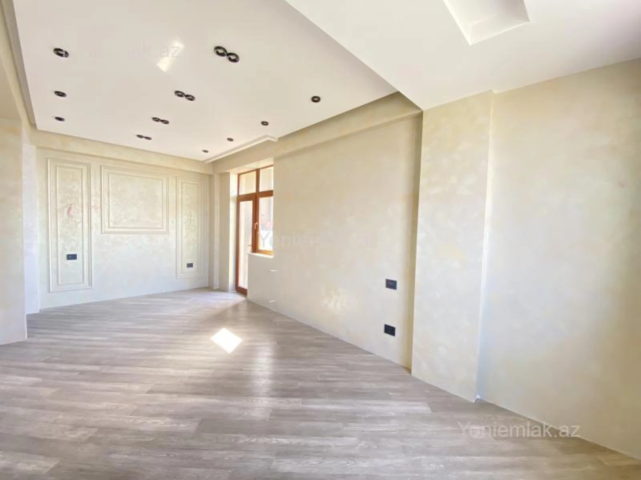 Satılır 2 otaqlı yeni tikili 90 m²