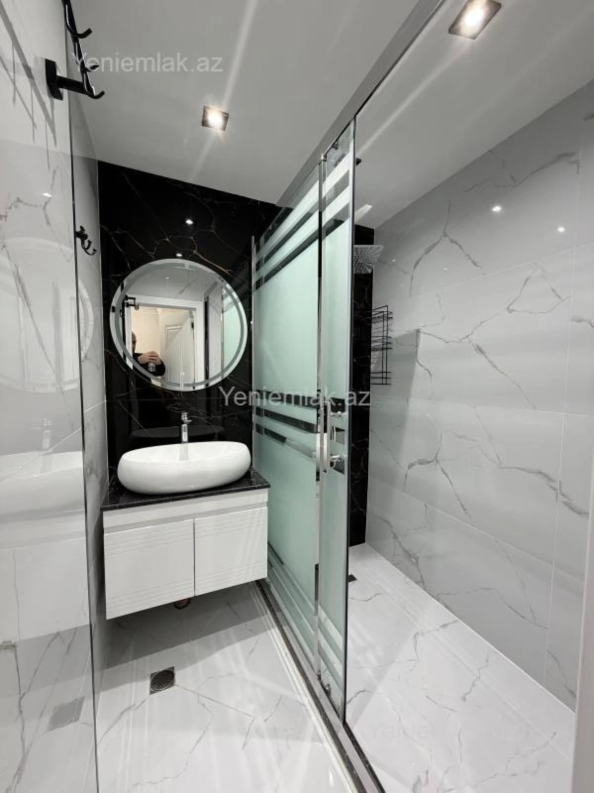 Satılır 3 otaqlı köhnə tikili 80 m²