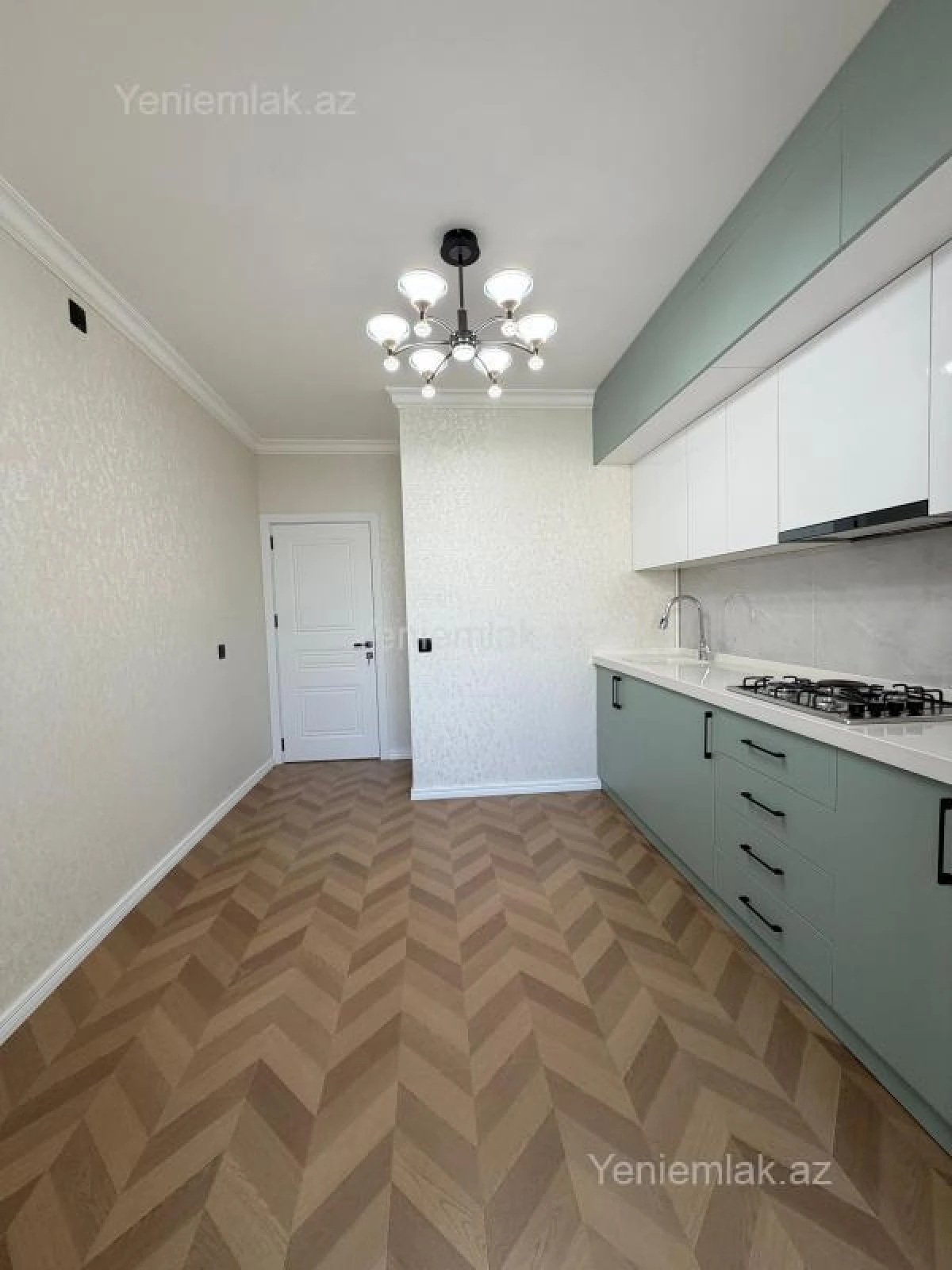 Satılır 3 otaqlı köhnə tikili 80 m²