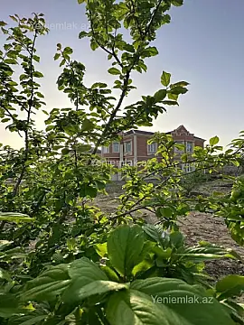 Satılır 7 otaqlı həyət evi 270 m²