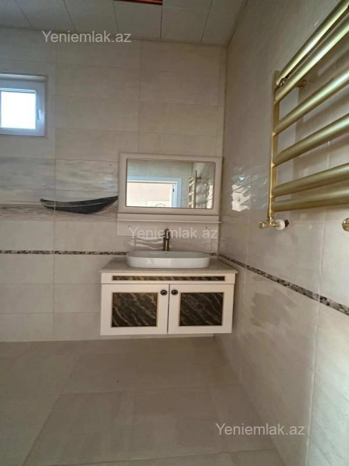 Satılır 7 otaqlı həyət evi 270 m²