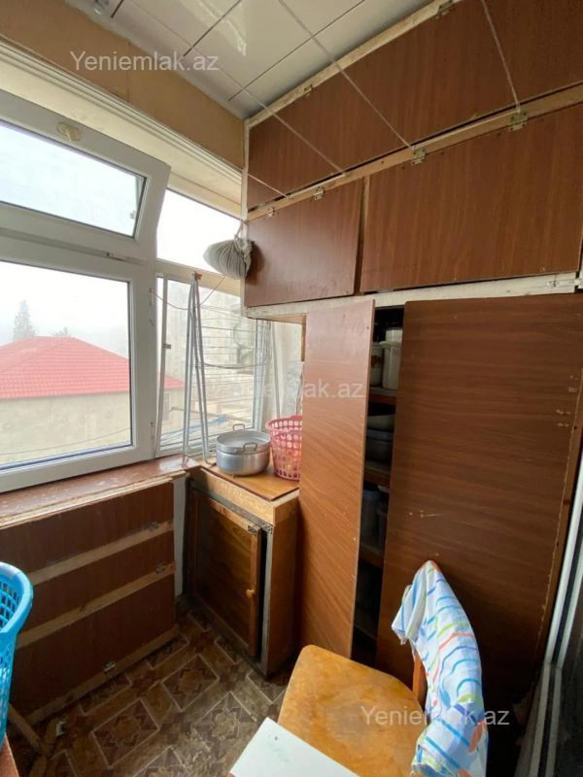 Satılır 4 otaqlı köhnə tikili 100 m²