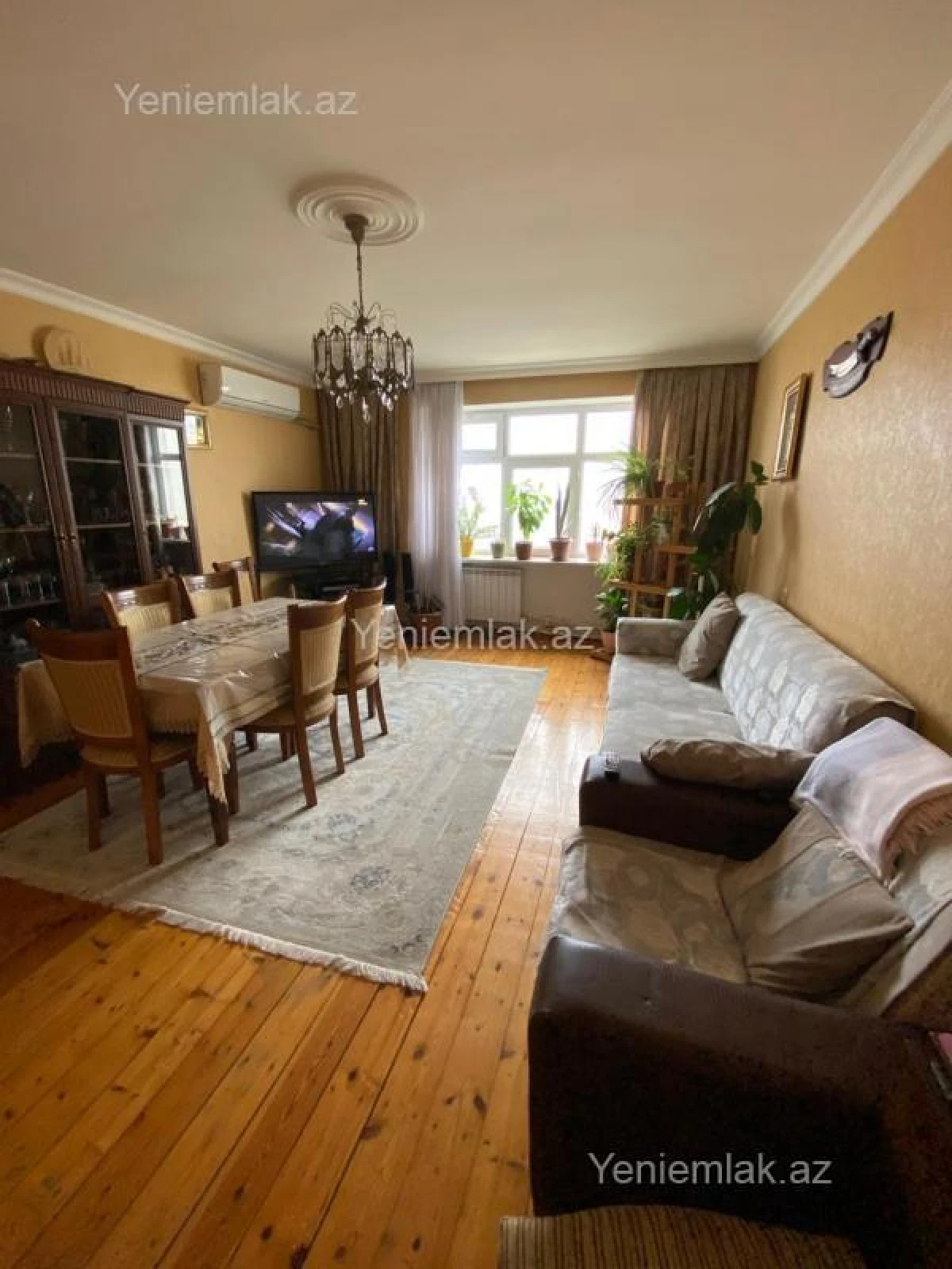 Satılır 4 otaqlı köhnə tikili 100 m²