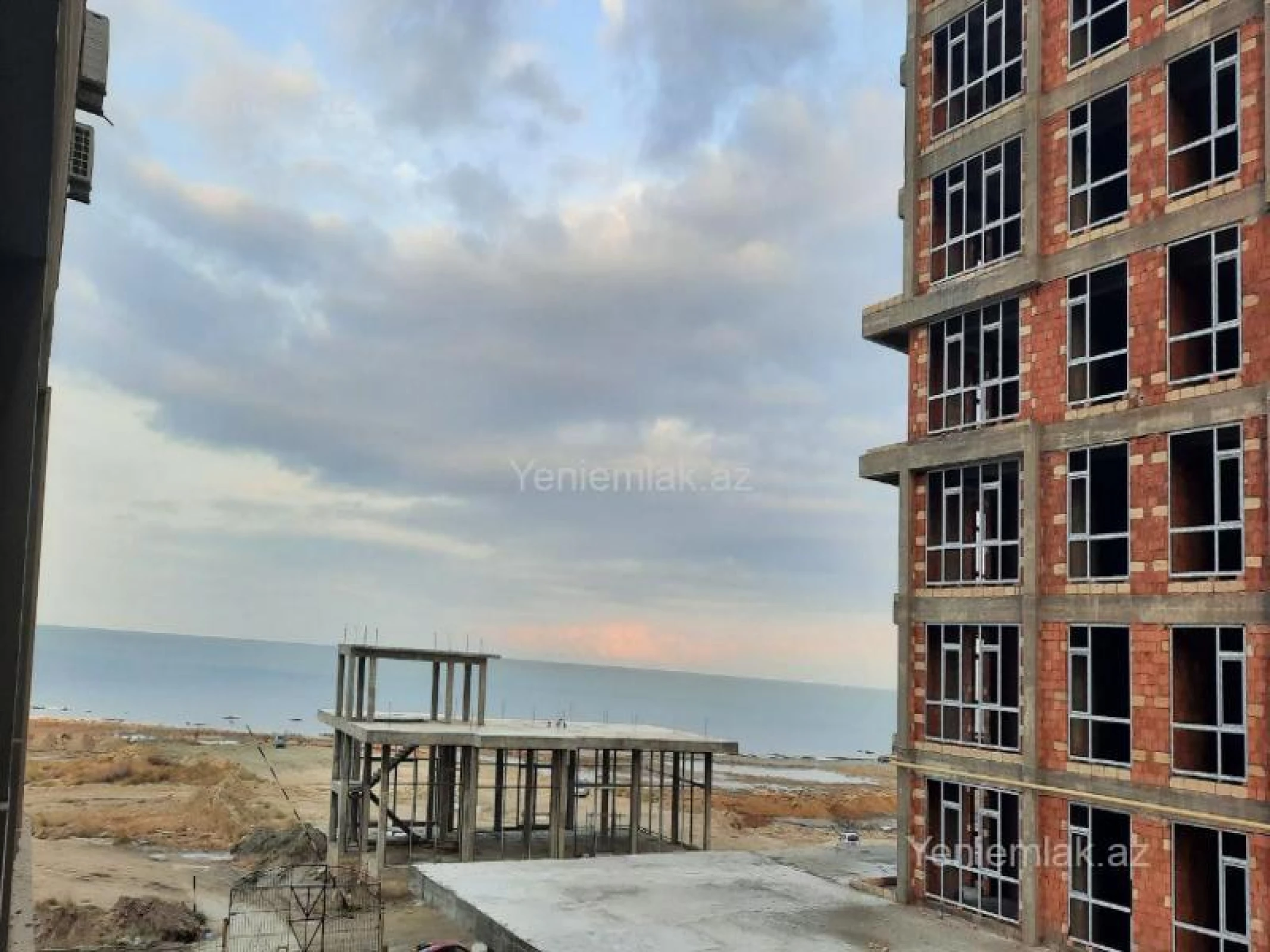 Satılır 2 otaqlı yeni tikili 91.4 m²